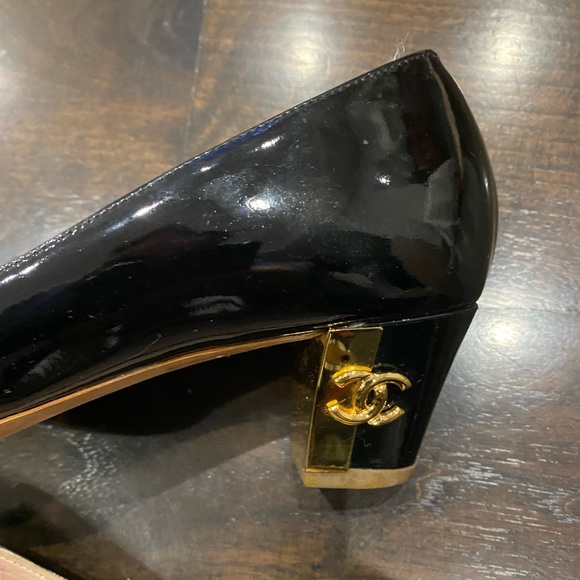 Rare Chanel Patent Two Tone Heels - Picture 11 of 12